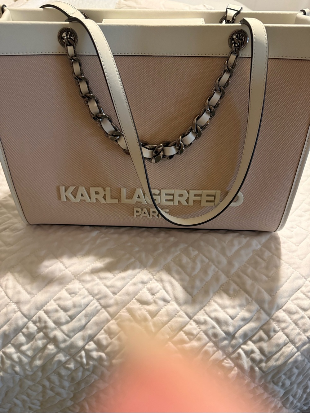 Karl Lagerfeld Light Beige and White Chain-Handle Tote with dust bag - Picture 2 of 13